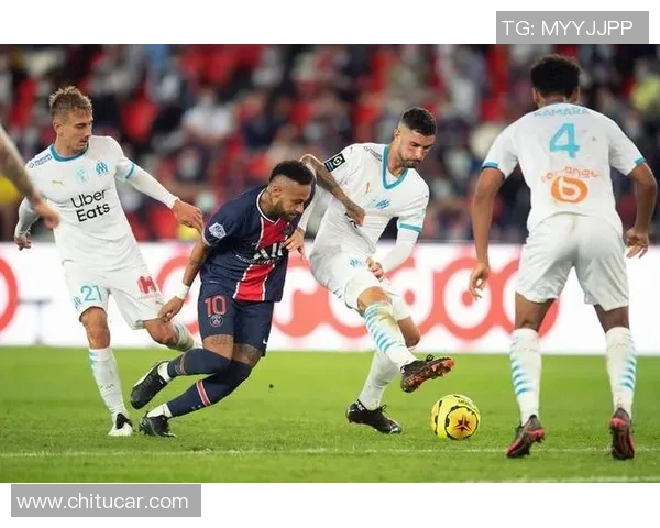 欧冠小组赛阿斯塔纳对阵强敌全力争胜的精彩对决