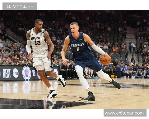 独行侠与马刺精彩对决录像回放全程分析与精彩瞬间集锦